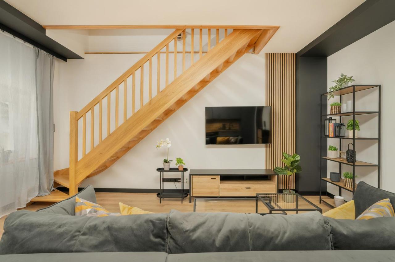 Komeda Apartment Hidden In Poznan Old Town By Noclegi Renters 외부 사진