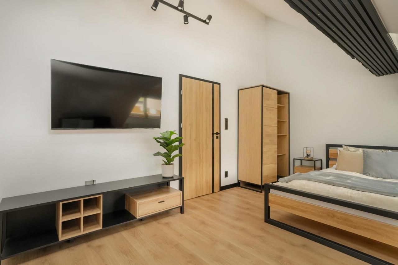Komeda Apartment Hidden In Poznan Old Town By Noclegi Renters 외부 사진